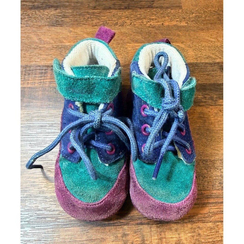 Vintage Weebok infant crib shoe color block suede.  Size 3. Soft sole high top.